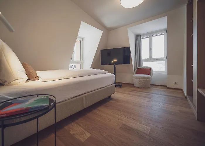 Otel Joseph's House By Mountain 3*